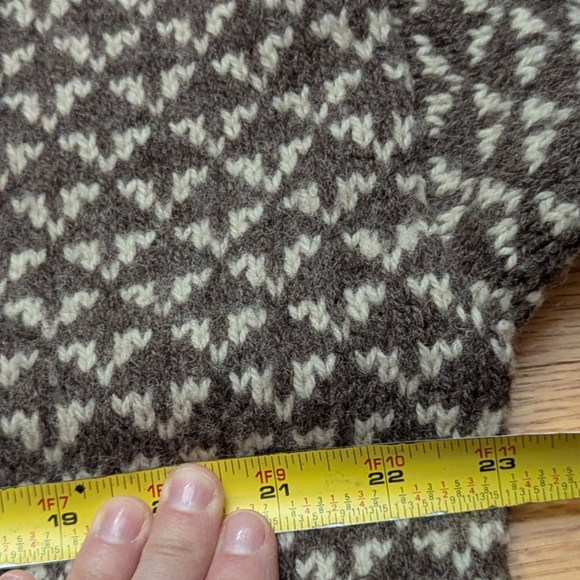 VTG LL Bean Hand-Knit Wool Button Front Cardigan Sweater Pockets women's Large - Picture 10 of 15